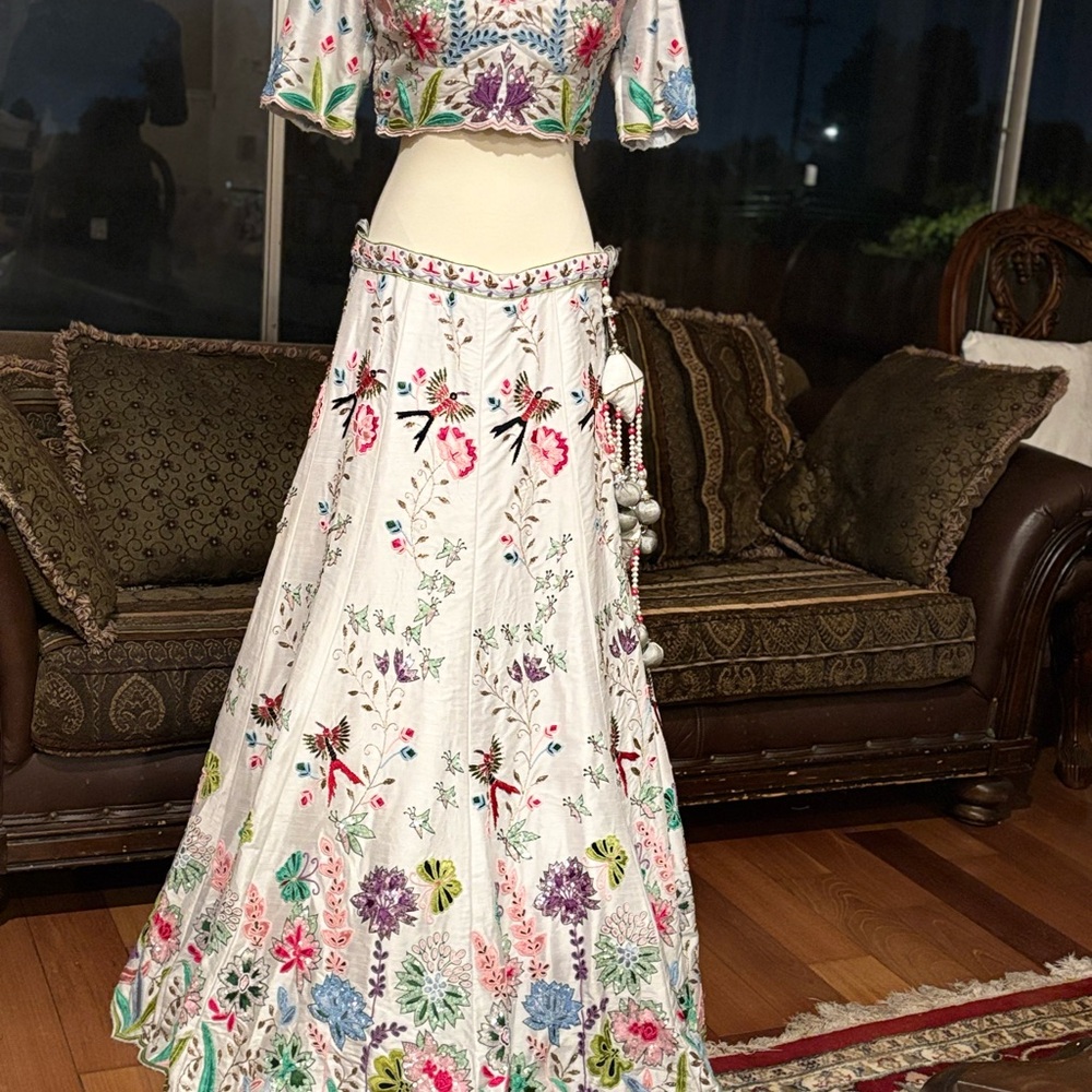Raw silk Floral Embroidered Two-Piece Set and dupatta